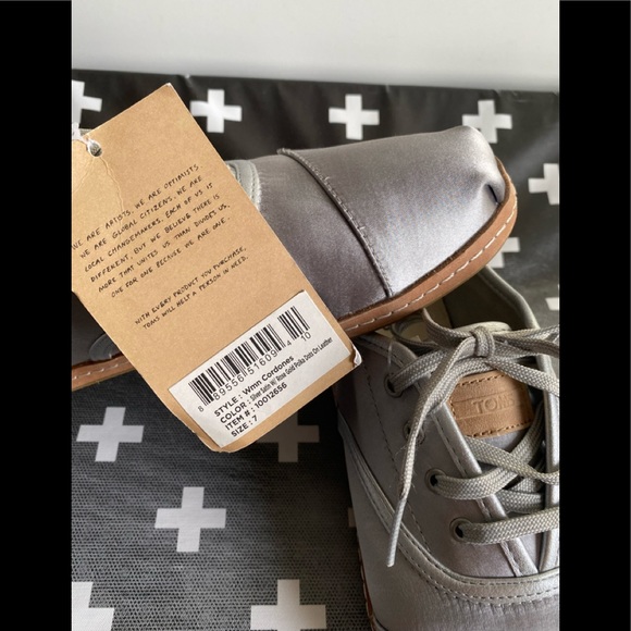 SOLD // Toms Oxford shoes - Picture 7 of 7